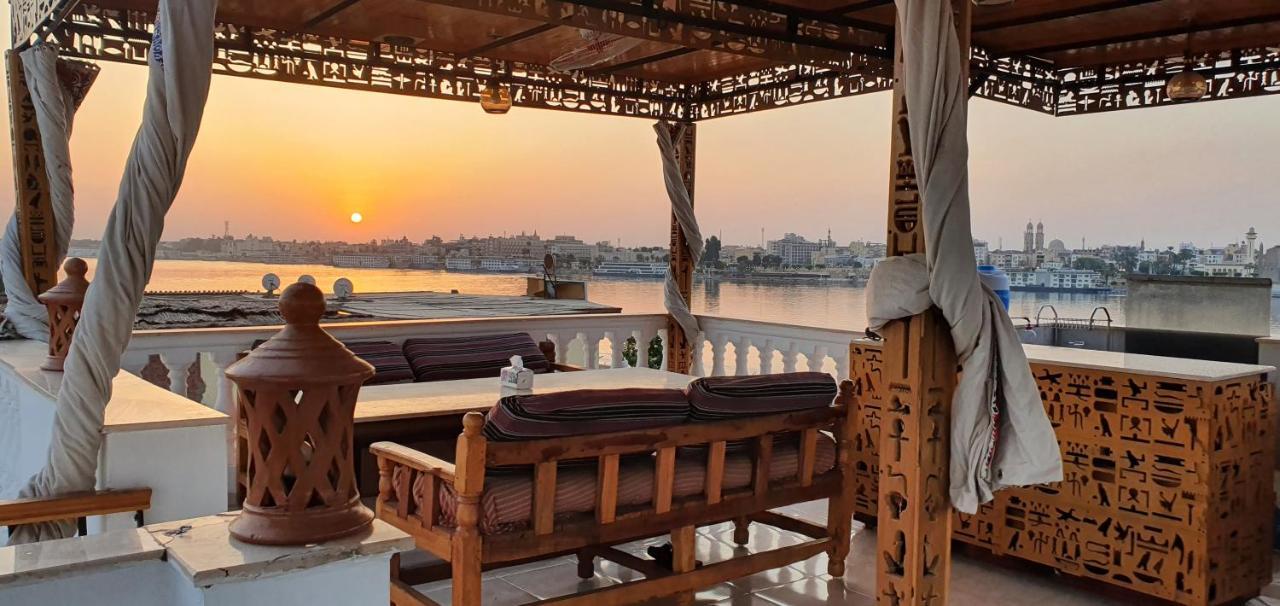 Nile Sunrise Flats