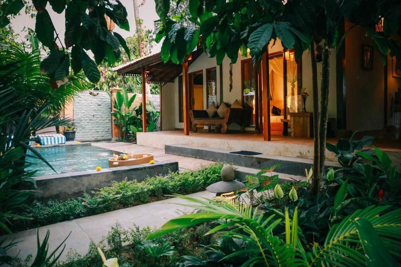 Private Villa with Nature Atmosphere by Pondok Dino
