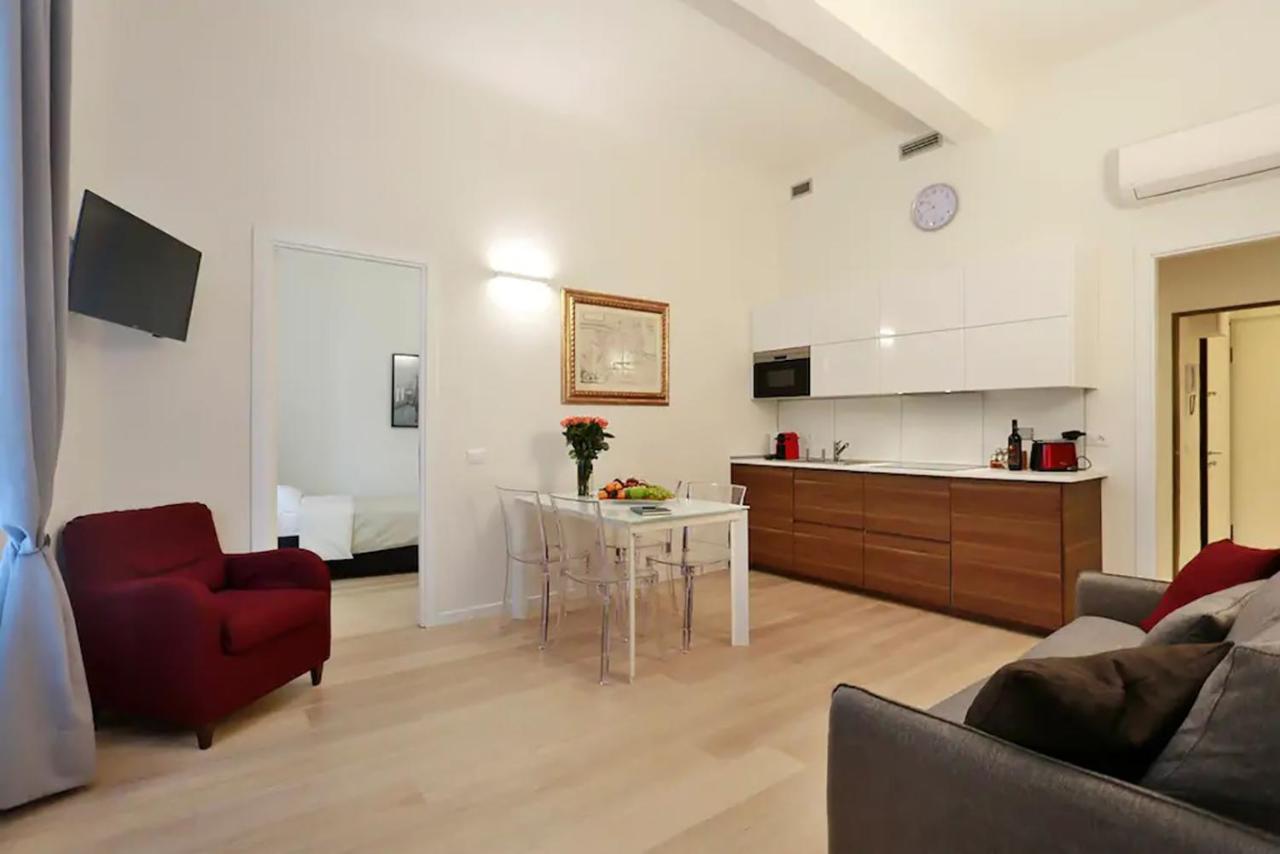 Opera 19 Luxury Apartment 1