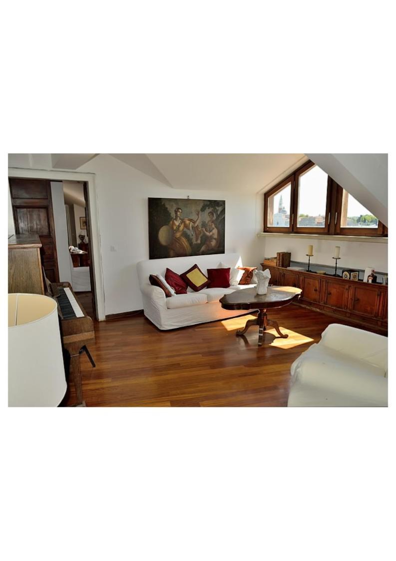 Mimi's Loft 2
