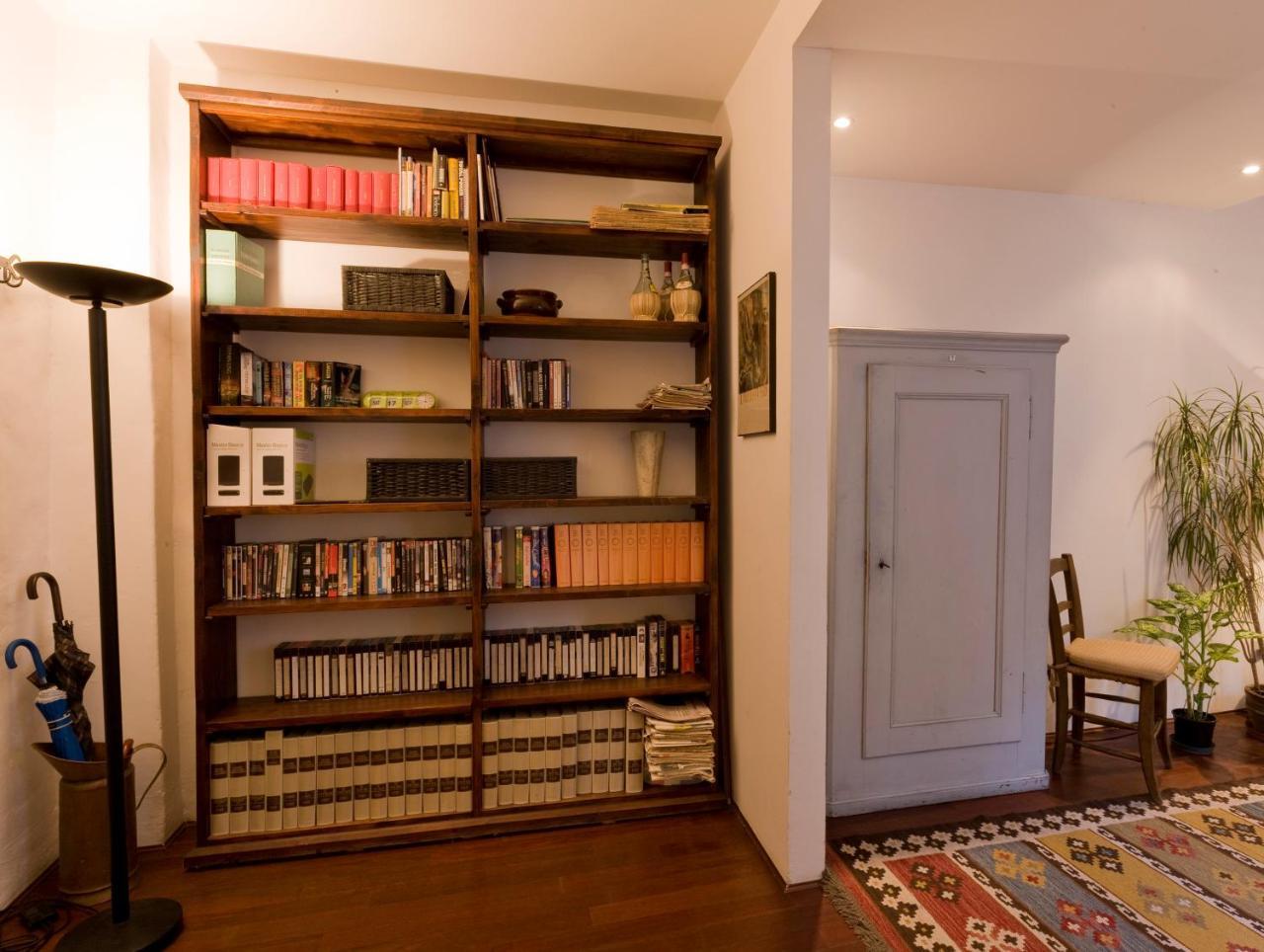 Grand Piano Apartment 1