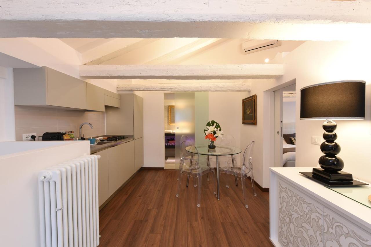 Sweet Apartment Frari 1