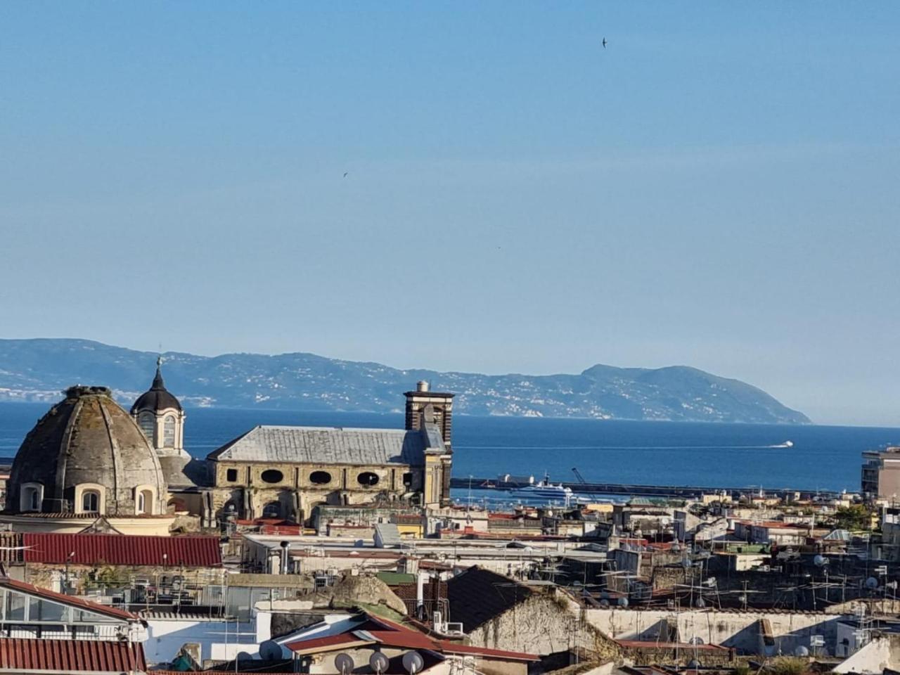 A Wonderful Penthouse in Naples 2