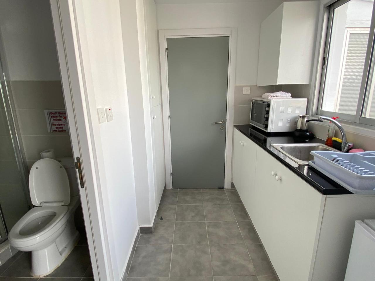 Top Floor Apartment in Nicosia with View! 2