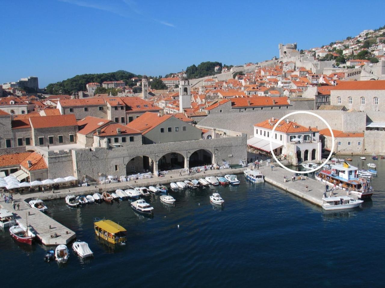 Old Town Port Apartments 1