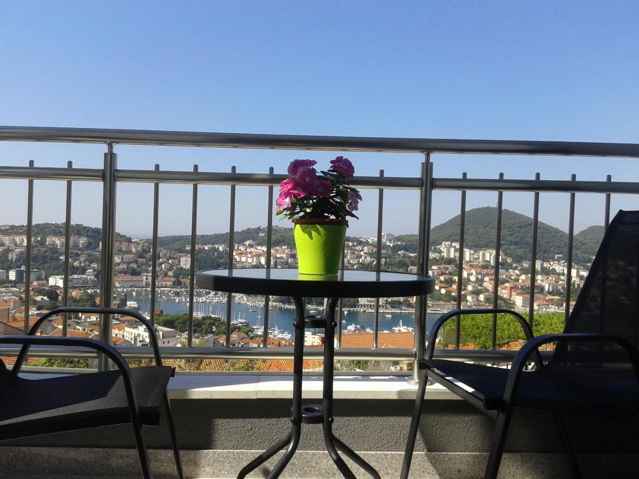 Apartman Infinity, Free Parking