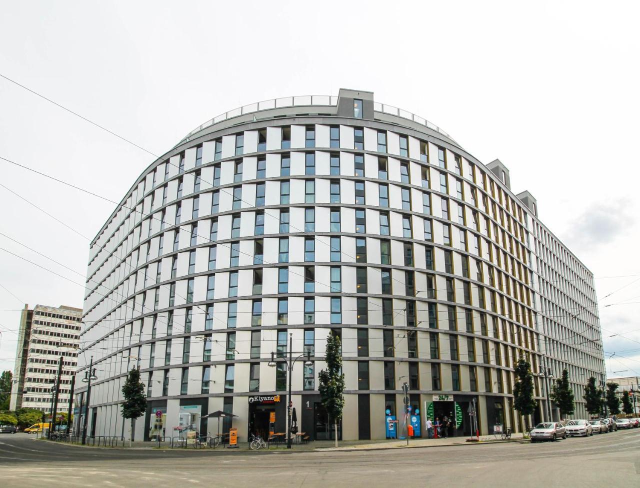 Holiday at Alexanderplatz Apartments 1