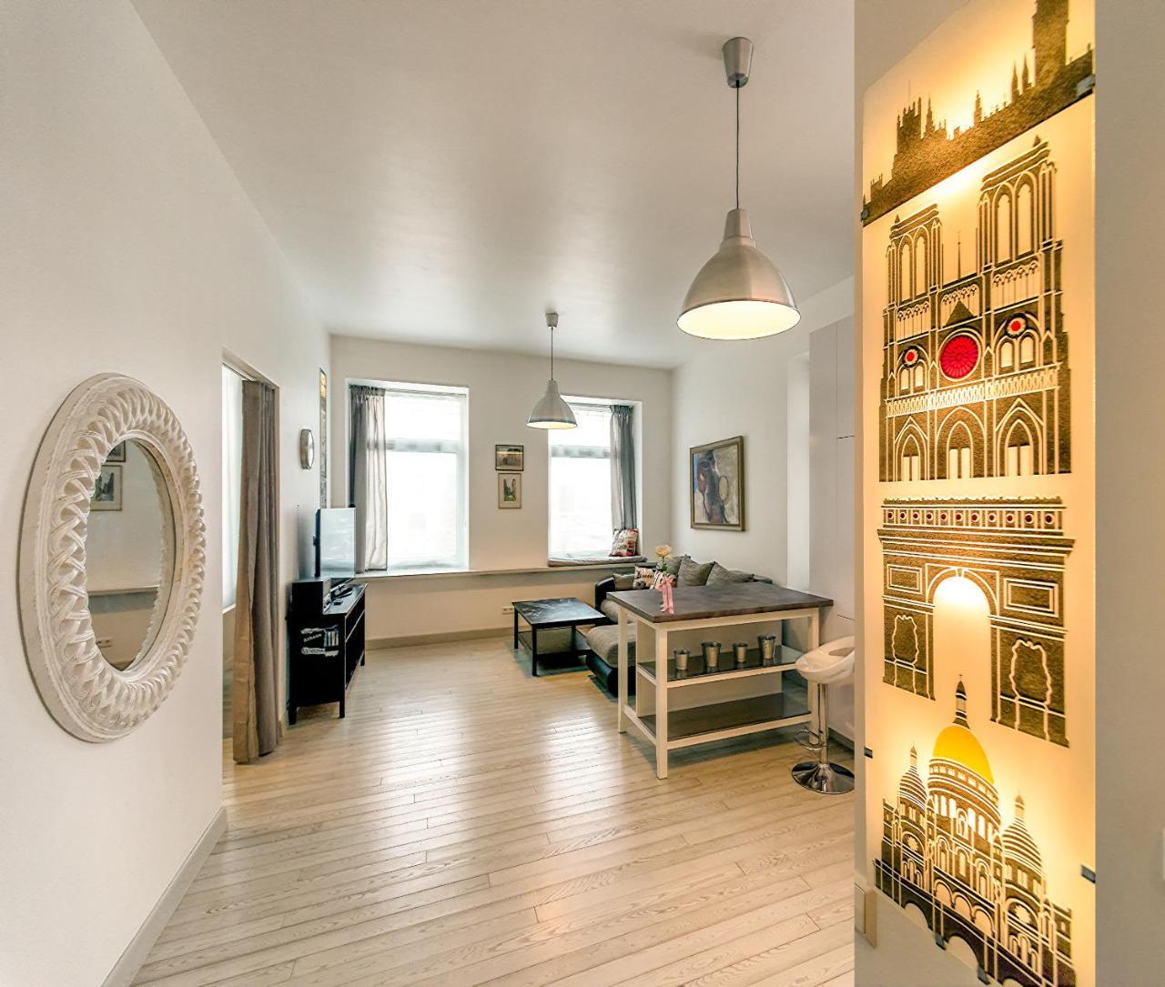Vilnius Apartment with Stained Glass