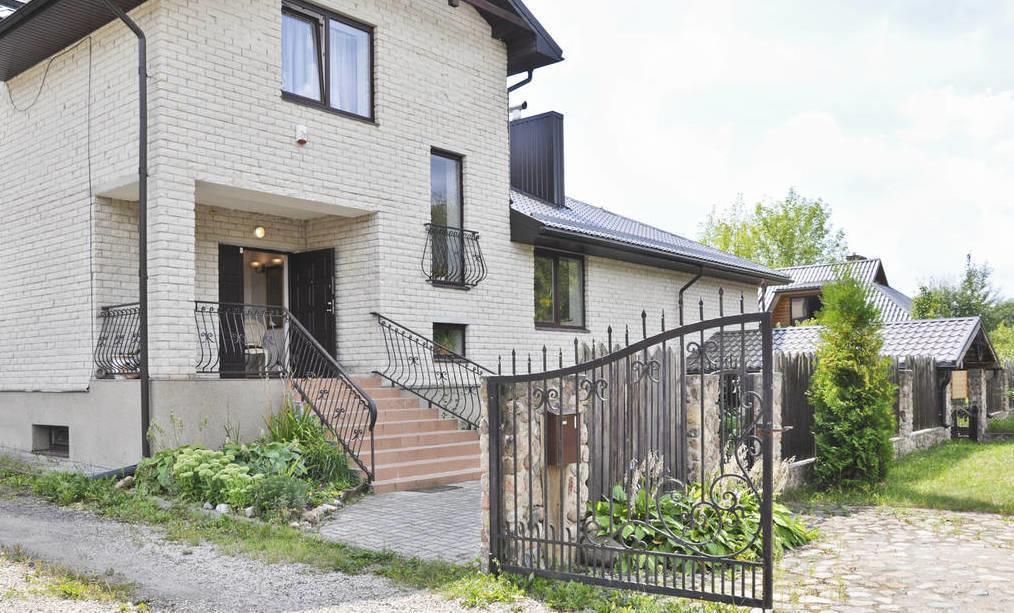 Irena Family House