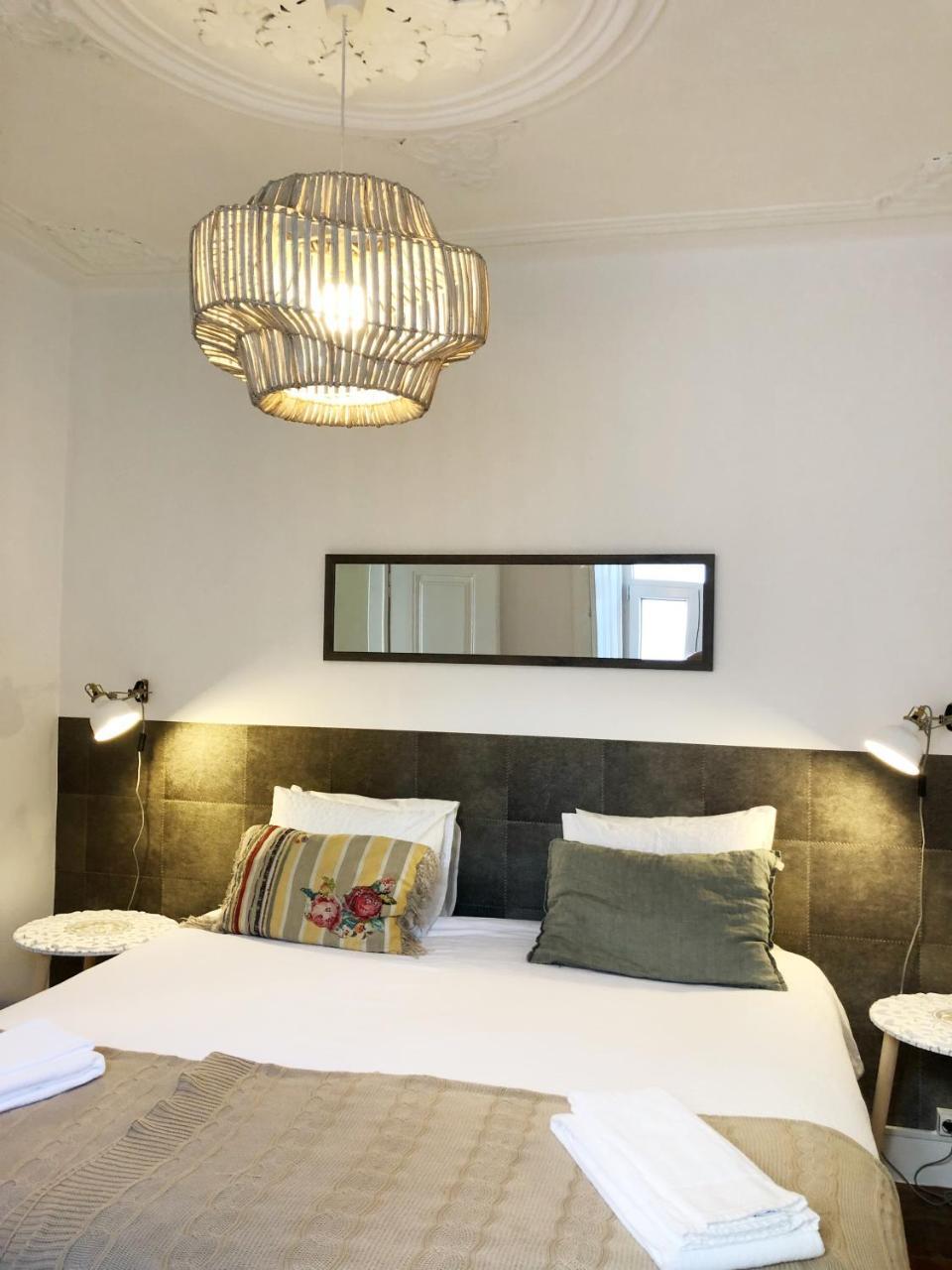 Remodeled Historic Apartment in Bairro Alto 2