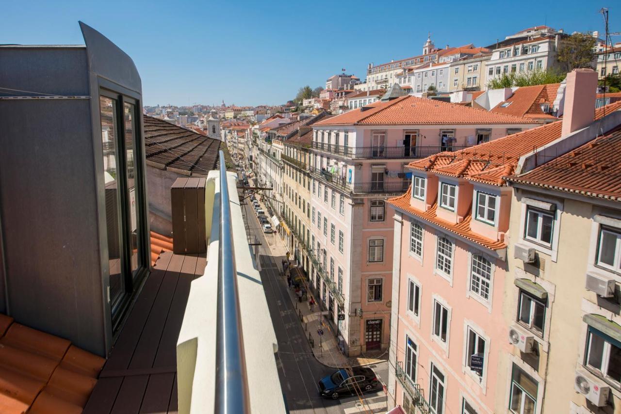 A Captivating Apartment Close To River Tagus in Lisbon 2