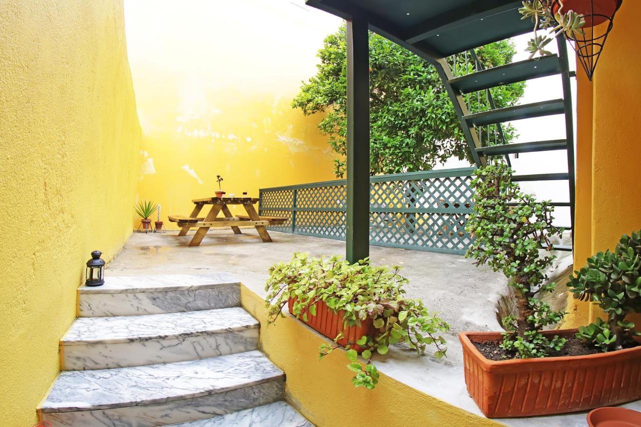 Romantichome at Alfama's Heart 1