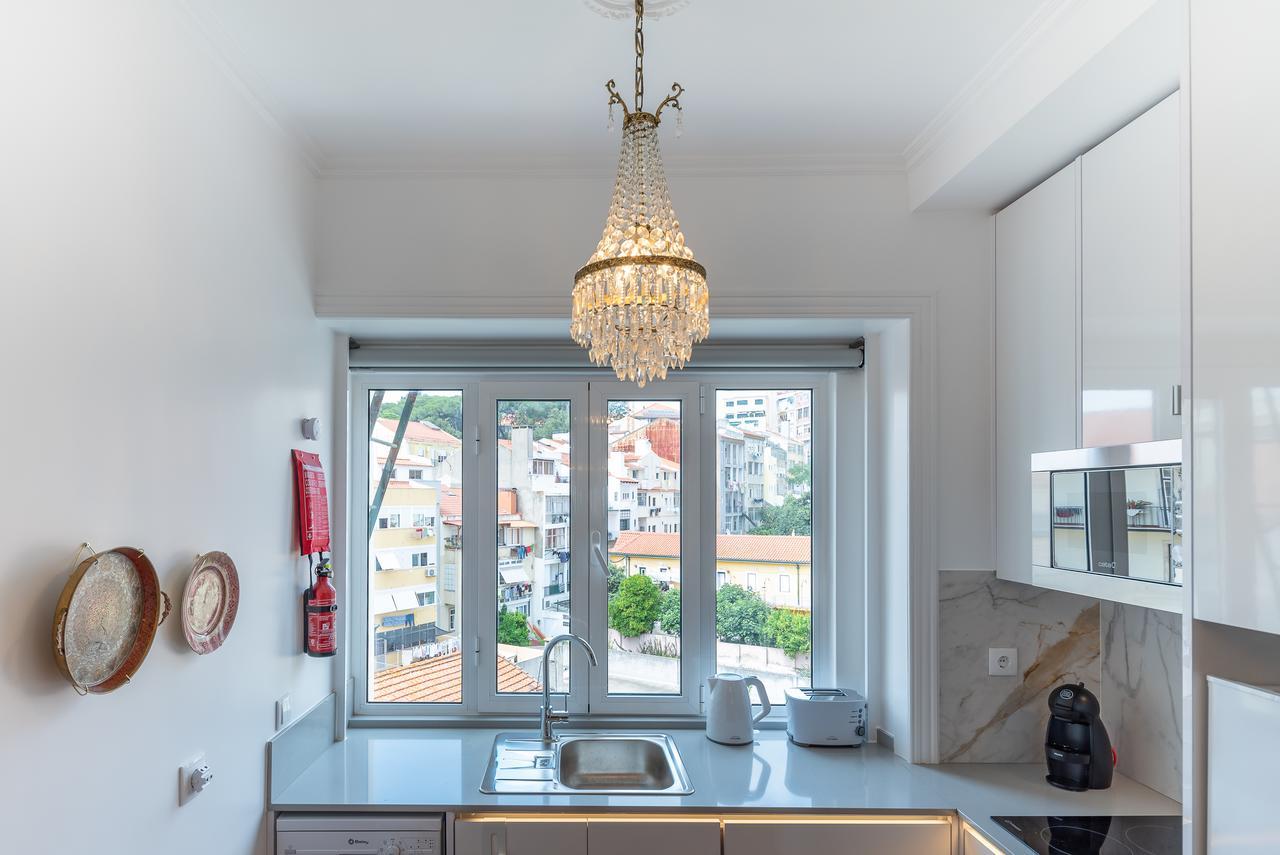 Style And Comfort in Downtown Lisbon 2