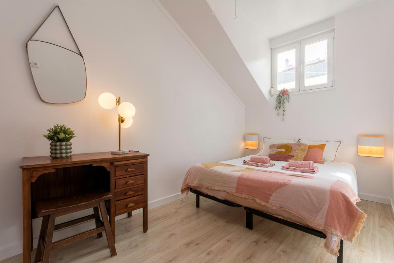 New Bright And Cozy Apartment in Graca 2
