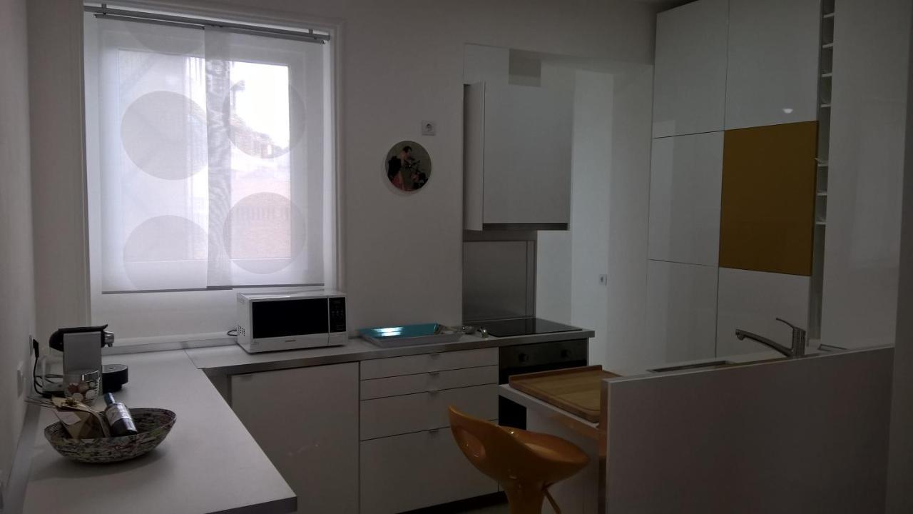 Alex Home 2
