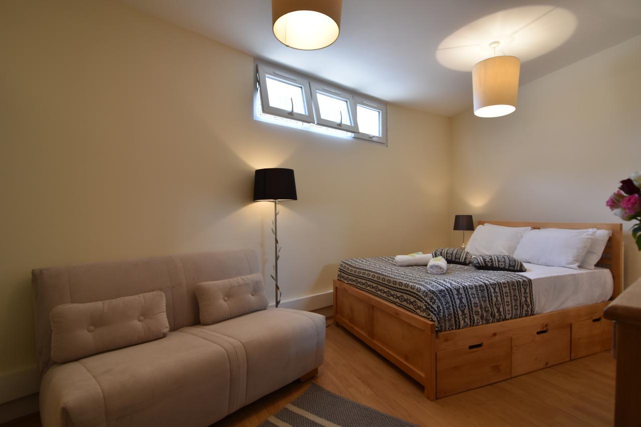 Bright Room 1