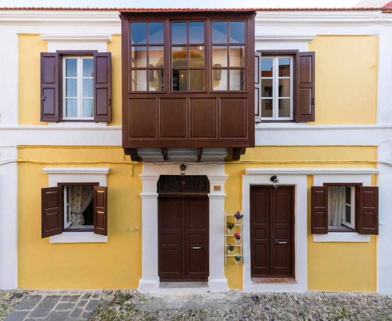 A33 Rhodes Old Town House 1