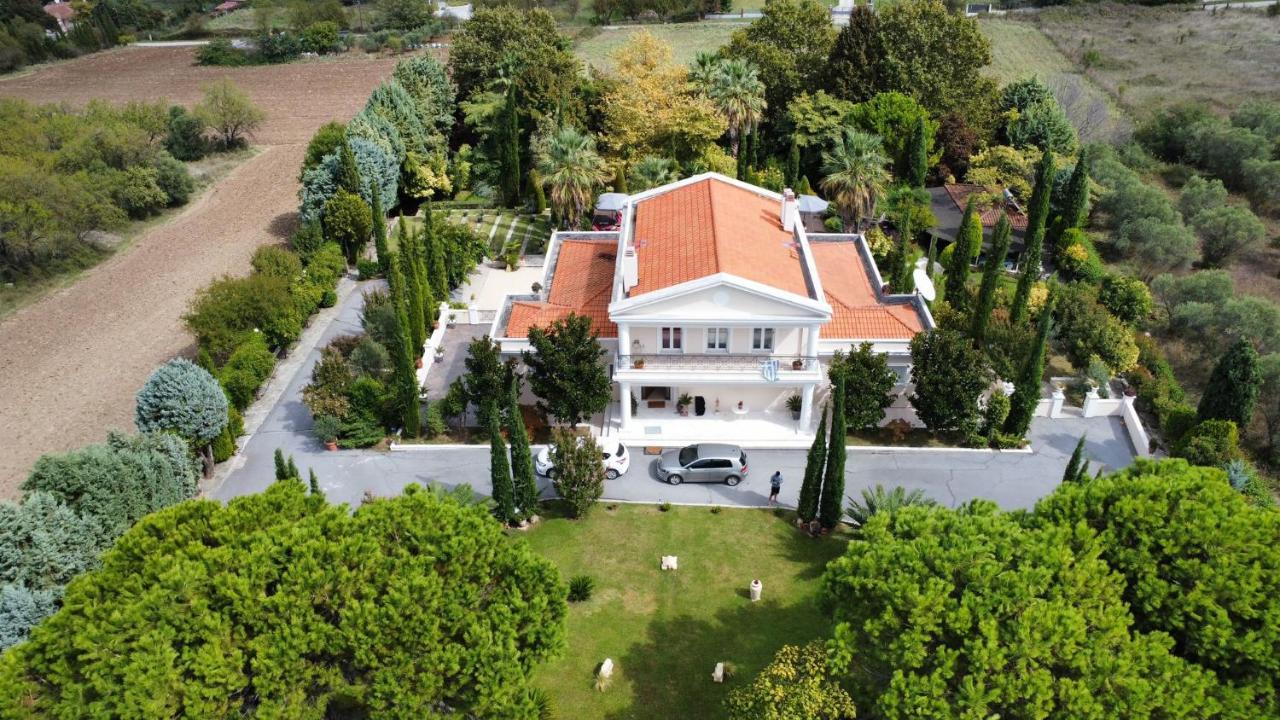 Villa Elena 2