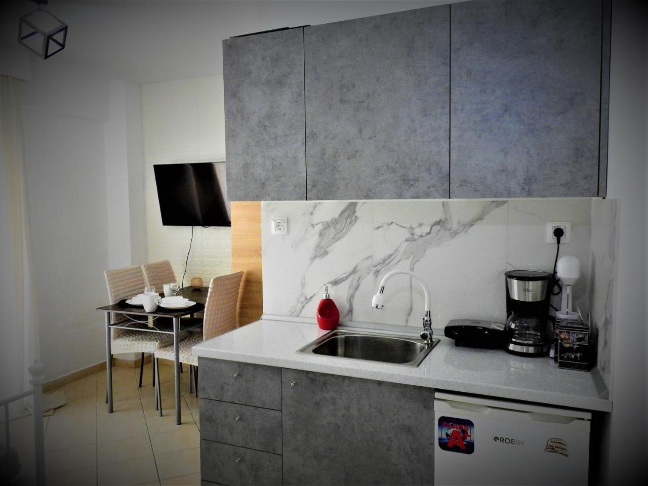 Konstantinos's Luxury Studio 1