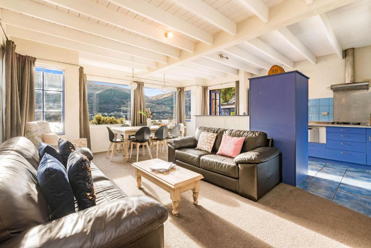 Sunny Lakeview Villa 2