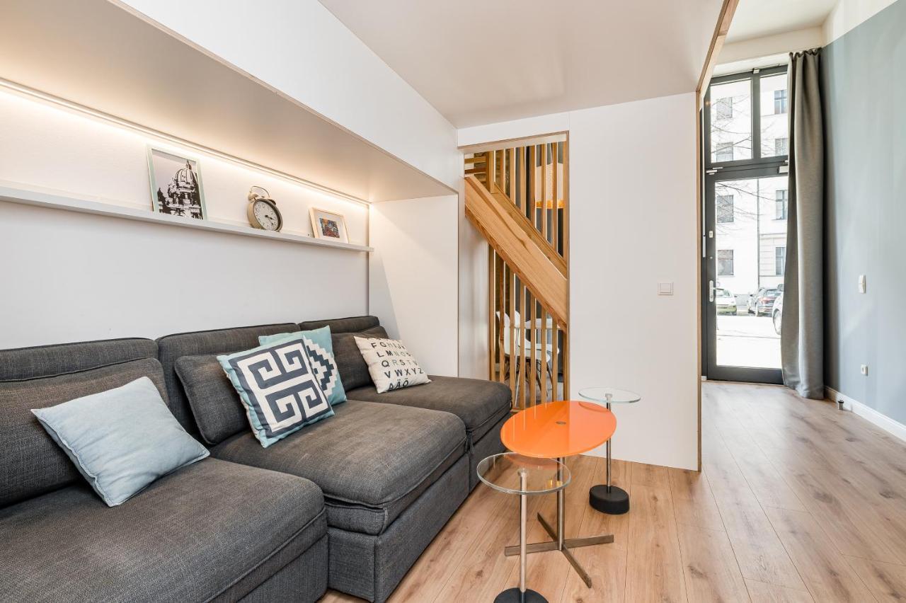 Stylish New Cube Loft by Berlin-Wall-Apartments 1