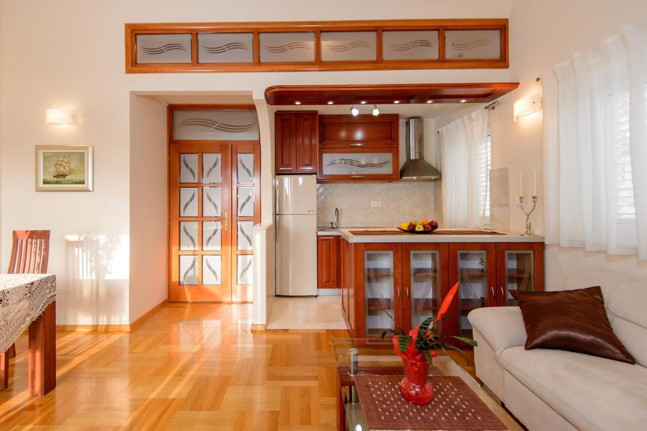 Apartment Denis 2