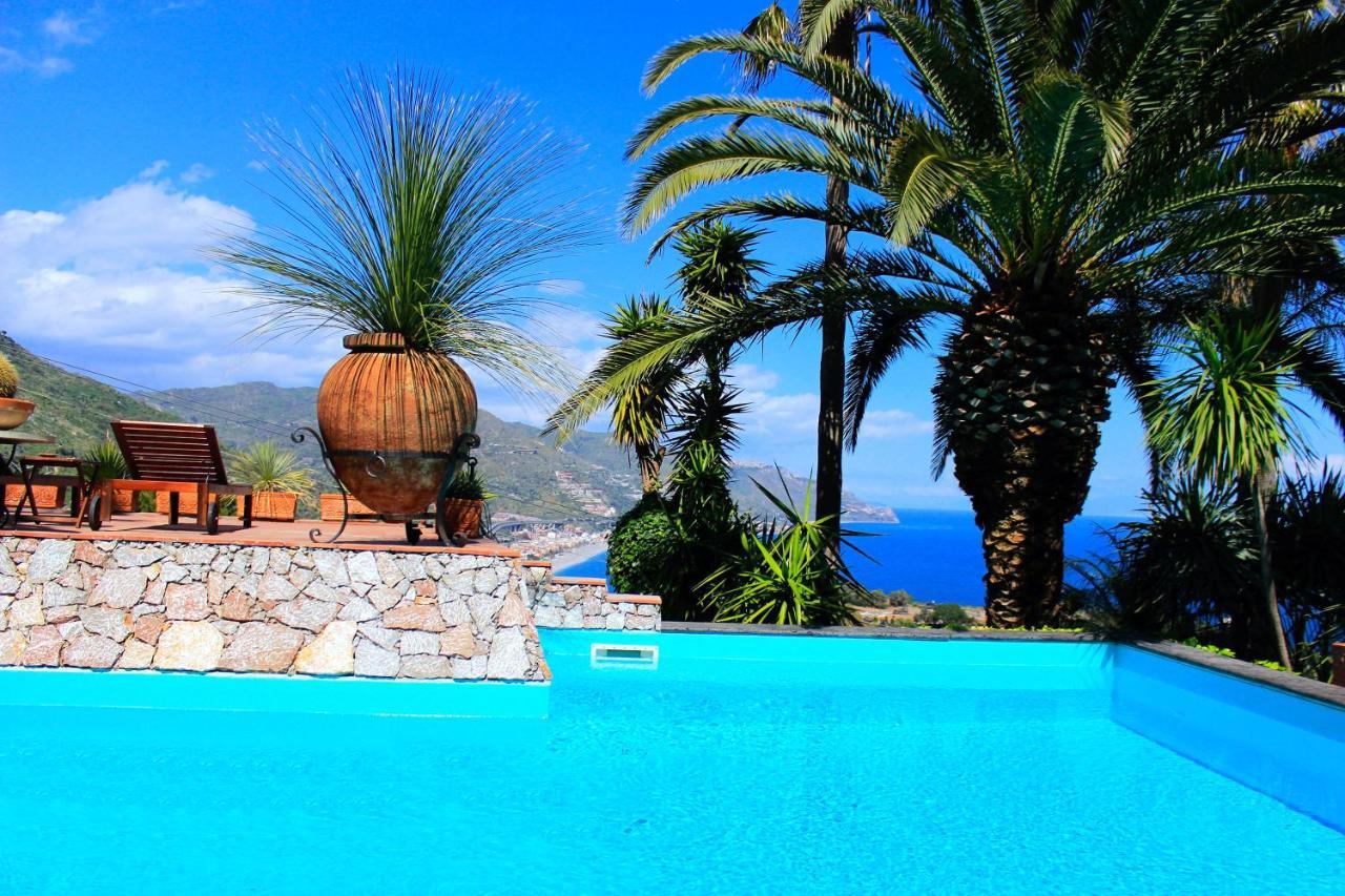 Villa Lou Taormina Exclusive Use of Pool