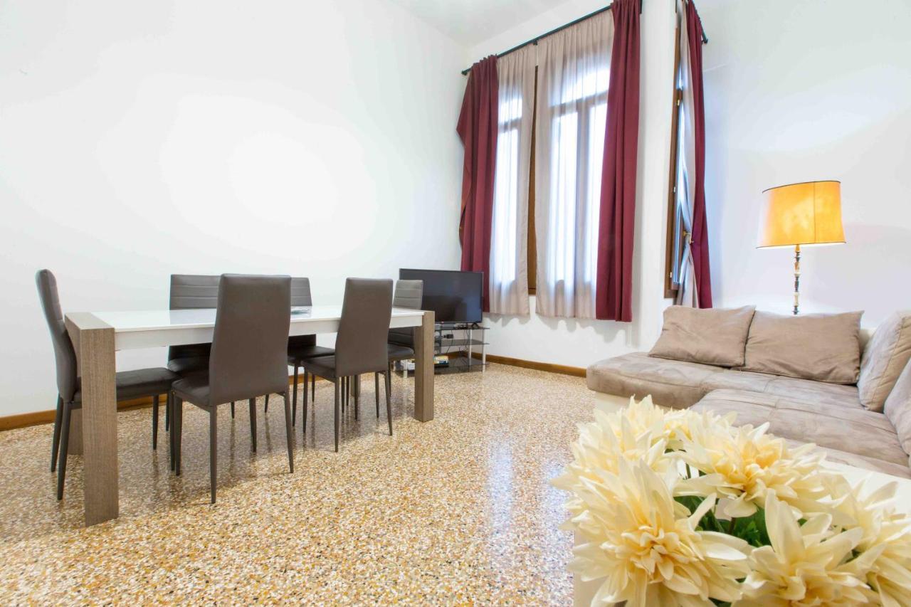 Ca Cicogna Air Conditioning And Fast Wifi, Central Location Apartment 1