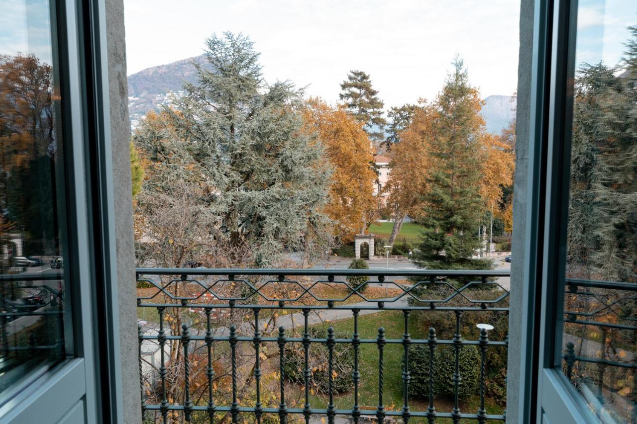 Al Ciani Balcony Suite 1