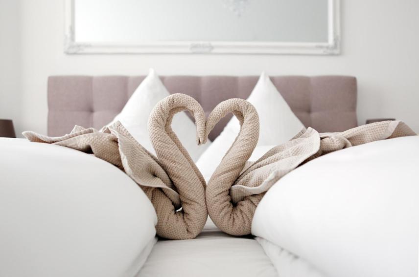 Sc 4 Cozy Family & Business Flair Welcomes You - Rockchair Apartments