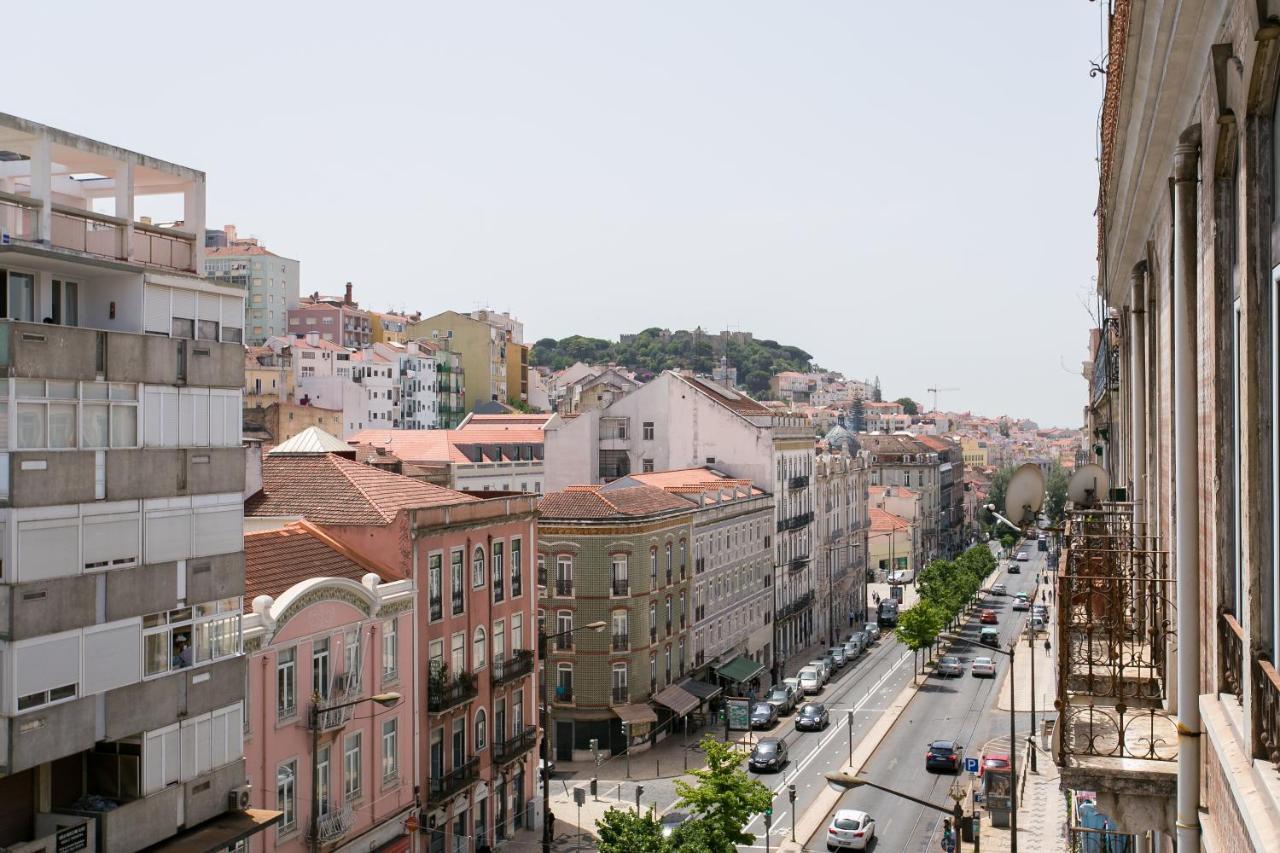 Lisbon Luxury Retreat! 2 Suites, Balcony & Views!! 2