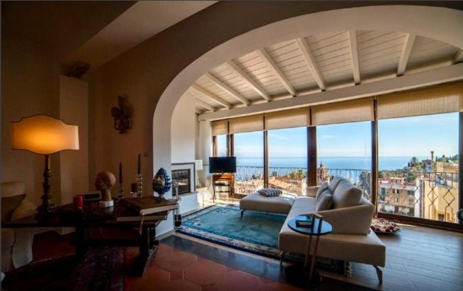 Maison D'art Casa Arico & Shatulle Suites
