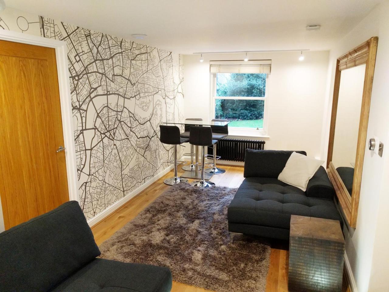 Modern 1 Bedroom Apartment in Kensington