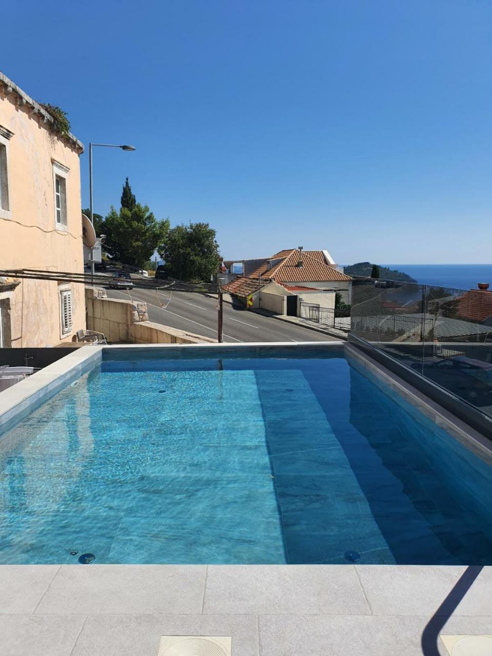 Apartment Pero&Mika with Swimming Pool 2