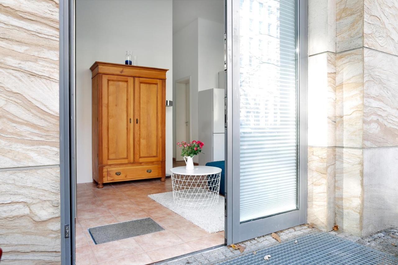 Apartment Swine in Mitte - Cozy Family & Business Flair Welcomes You - Rockchair Apartments 2