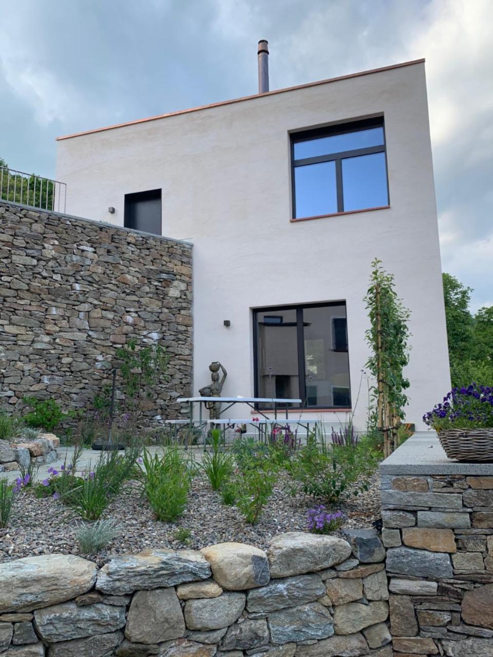 House of Retreat Strada Vegia de Bren 9 Nr-01223