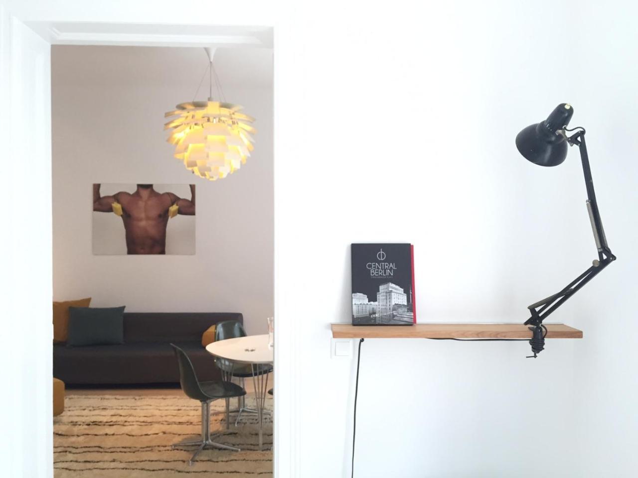Luxury 2 Bedroom Apartment in the Heart of Mitte, Berlin 2