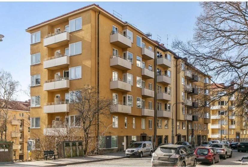Central Stockholm with Free Airport Pickup 1