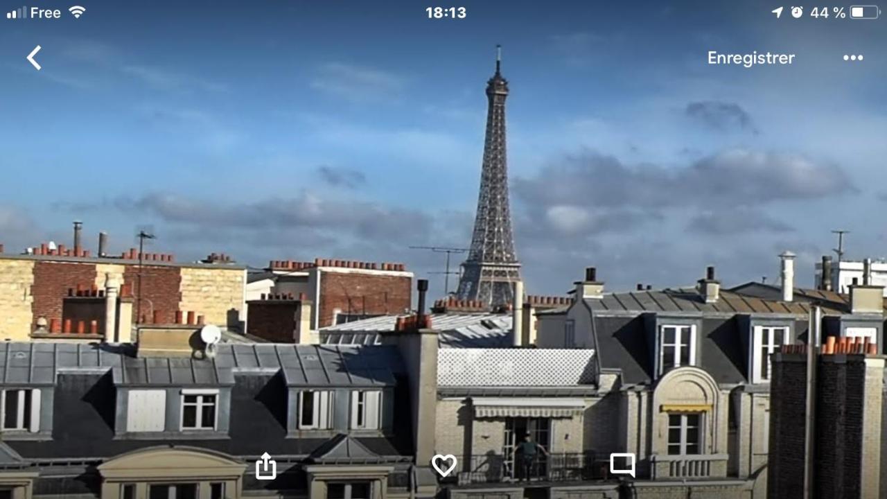 Large Studio Eiffel Tower