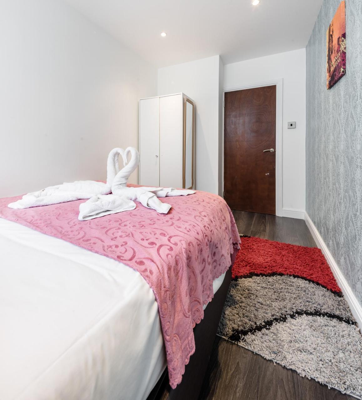 Aldgate Flats