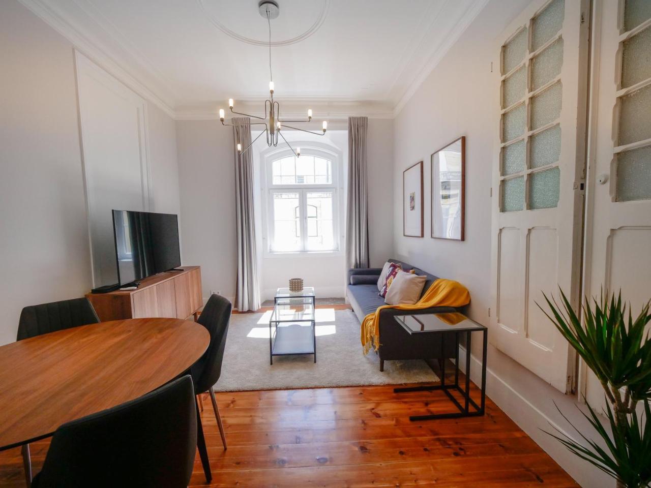 Fanqueiros 196 - Center City Apt 1