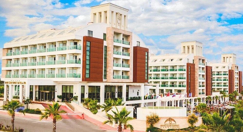 Bieno Club Sunset Hotel & SPA