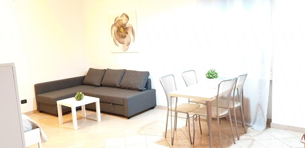 Philips Apartment