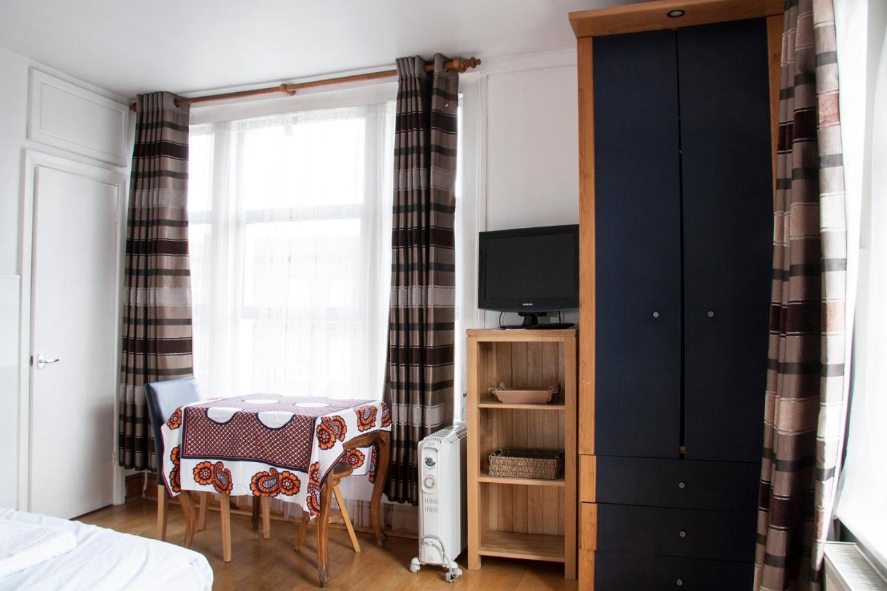 Caledonian Studio Flats (Adults only) 2