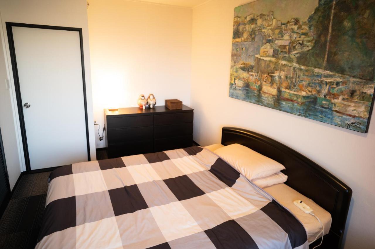 Jonni’S Place (Adults only)