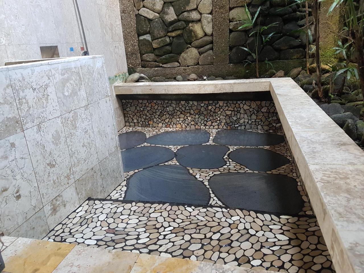 Guci Guesthouses 1