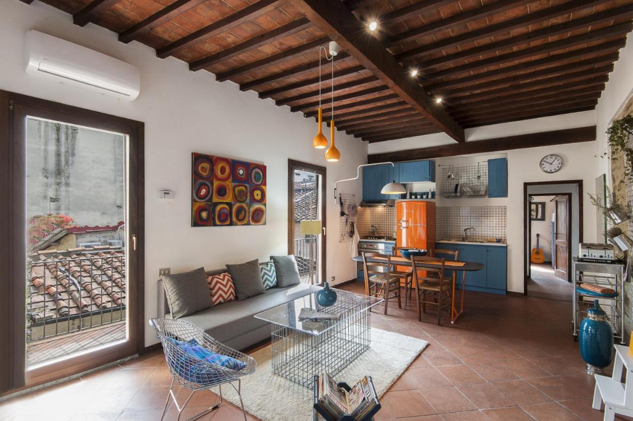 Authentic Flat in the City Center 2