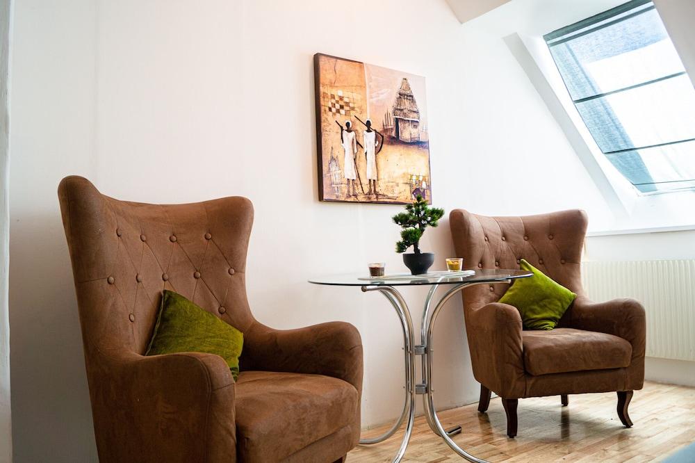 Modern Apartment in the Heart of Vienna 10