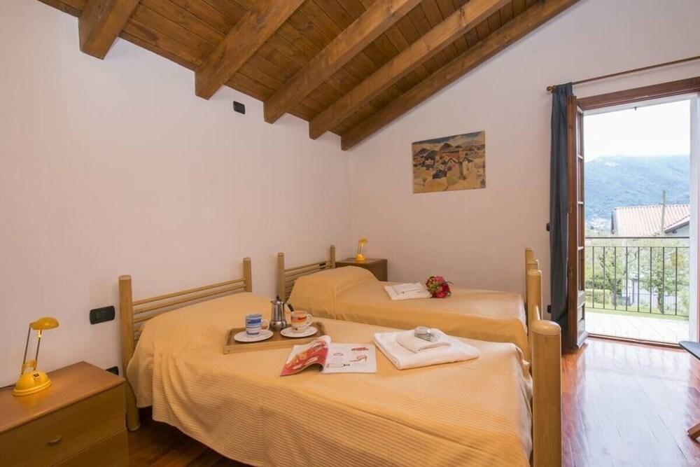 Casa Simo Lenno 2