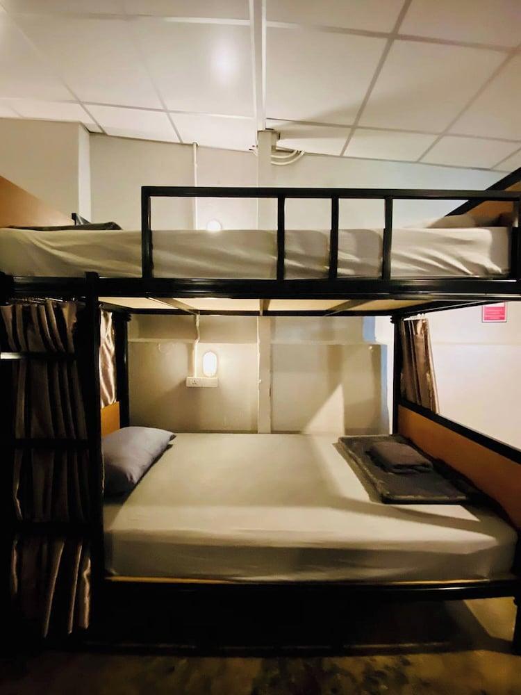 Lemon Siam Hostel by Oyo Rooms 1